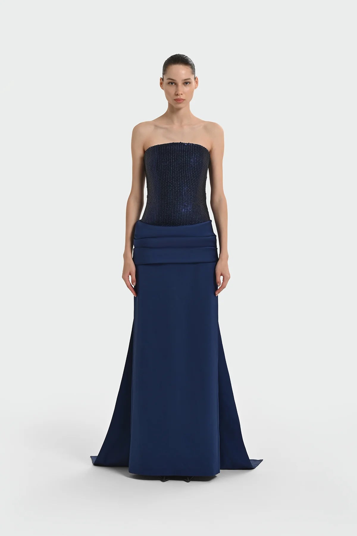 PAYETLİ SATEN STRAPLEZ UZUN ABİYE ELBİSE 2267