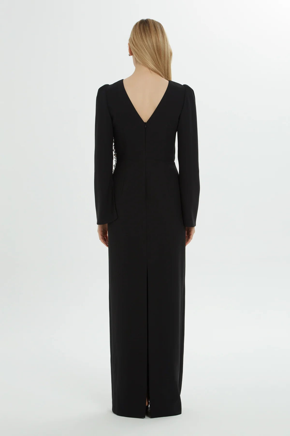 Sırt Detaylı İşlemeli Siyah Uzun Elbise