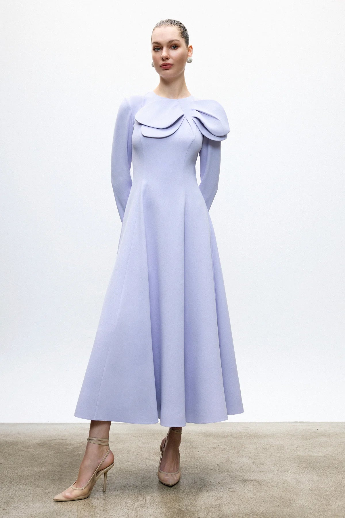 Uzun Kollu Asimetrik Fiyonk Detaylı Midi Elbise 2037