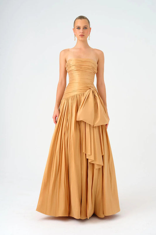 FİYONK DETAYLI STRAPLEZ YAKA TAFTA UZUN ABİYE ELBİSE - 9173C