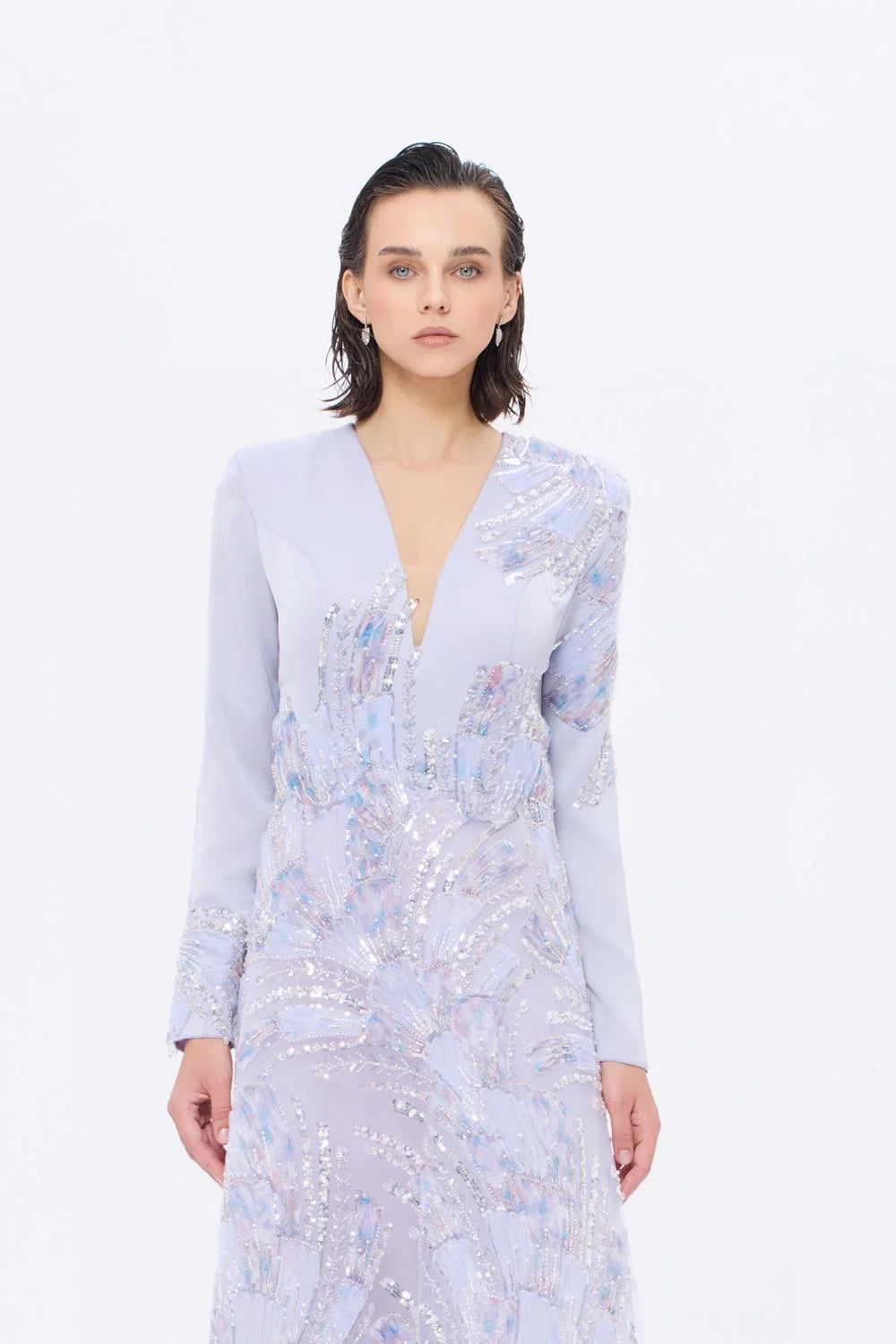 V YAKA İŞLEME DETAYLI UZUN KOLLU UZUN ABİYE ELBİSE - AP0023