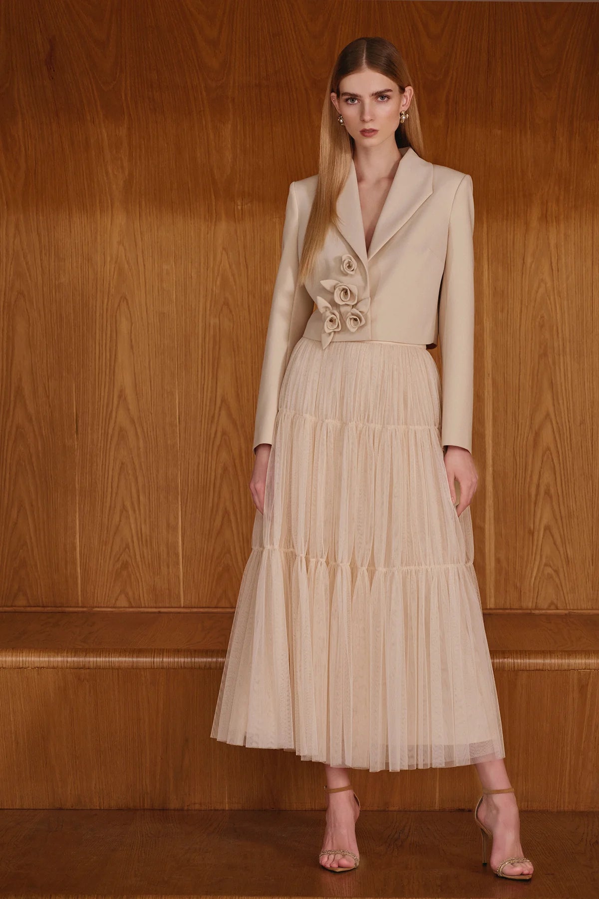 PİLİSELİ BÜZGÜ DETAYLI UZUN TÜL etek caket takim