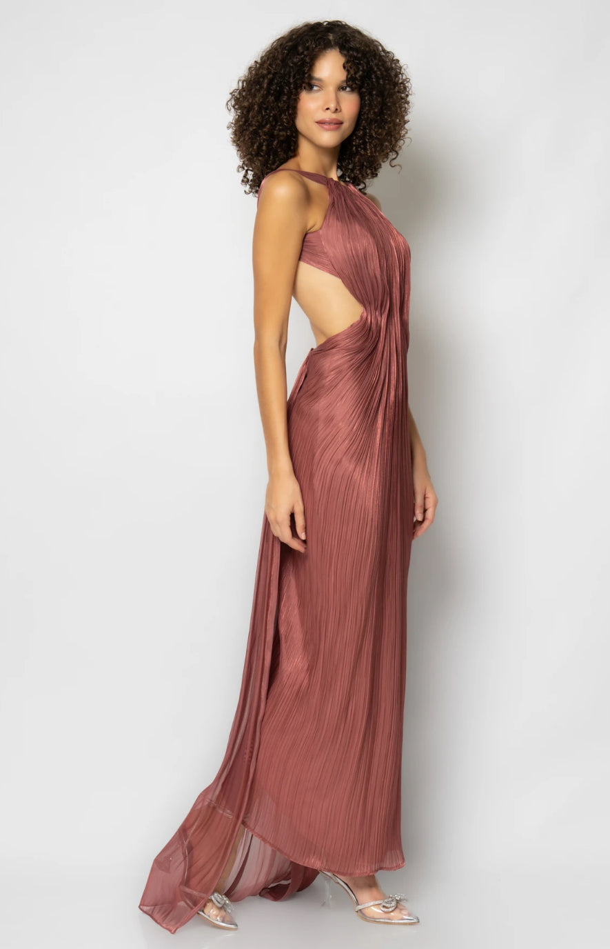 Komple boydan piliseli sırtı açık ince organze abiye elbise 1122