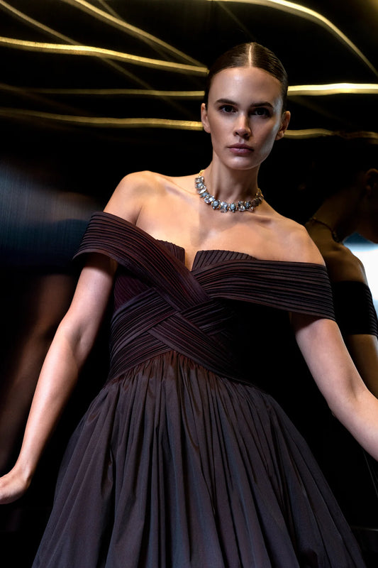 GÖĞÜS DEKOLTELİ OMZU AÇIK STRAPLEZ UZUN ABİYE ELBİSE 2240