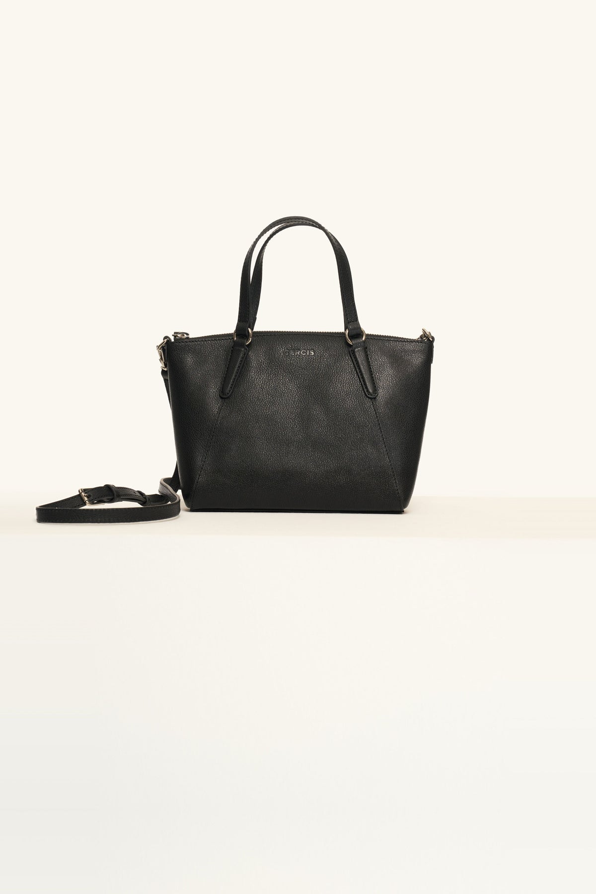 7511 – Textured Top-Handle Tote Bag