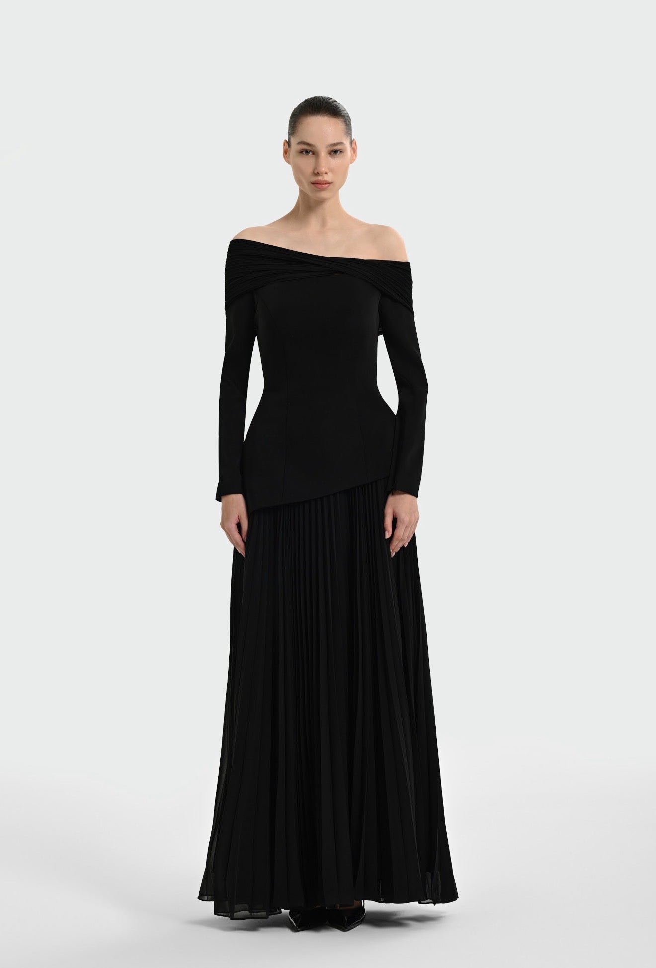 Off-Shoulder Pleated Maxi Dress 1308