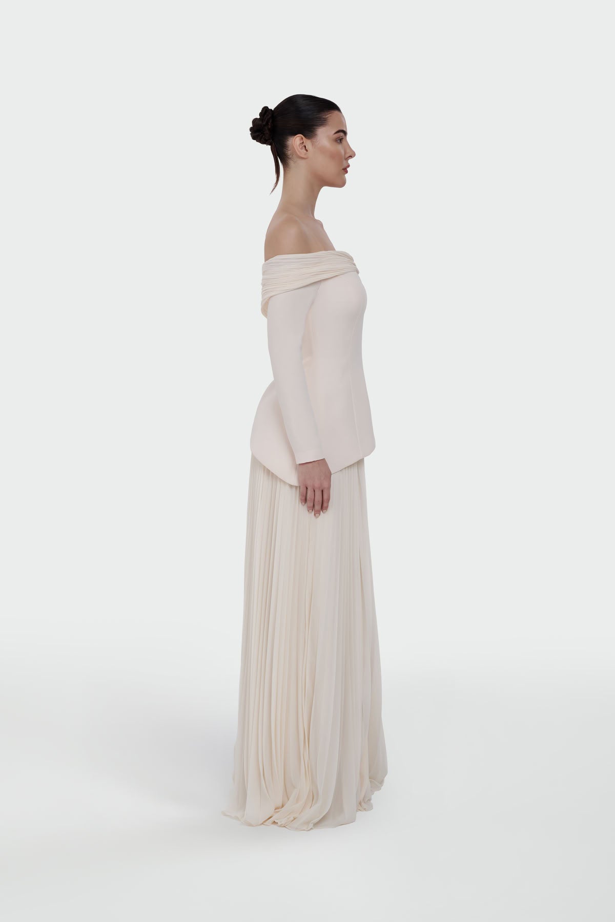 Off-Shoulder Pleated Maxi Dress 1308