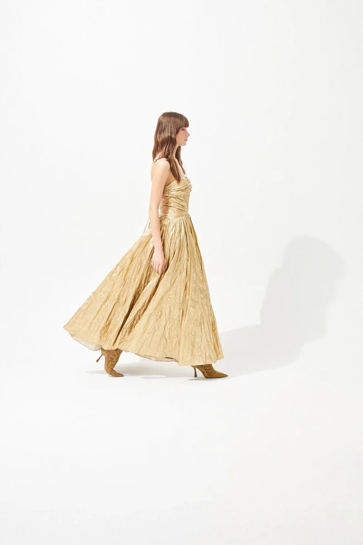 PARLAK BÜZGÜLÜ İP ASKILI PENCERELİ UZUN ELBİSE