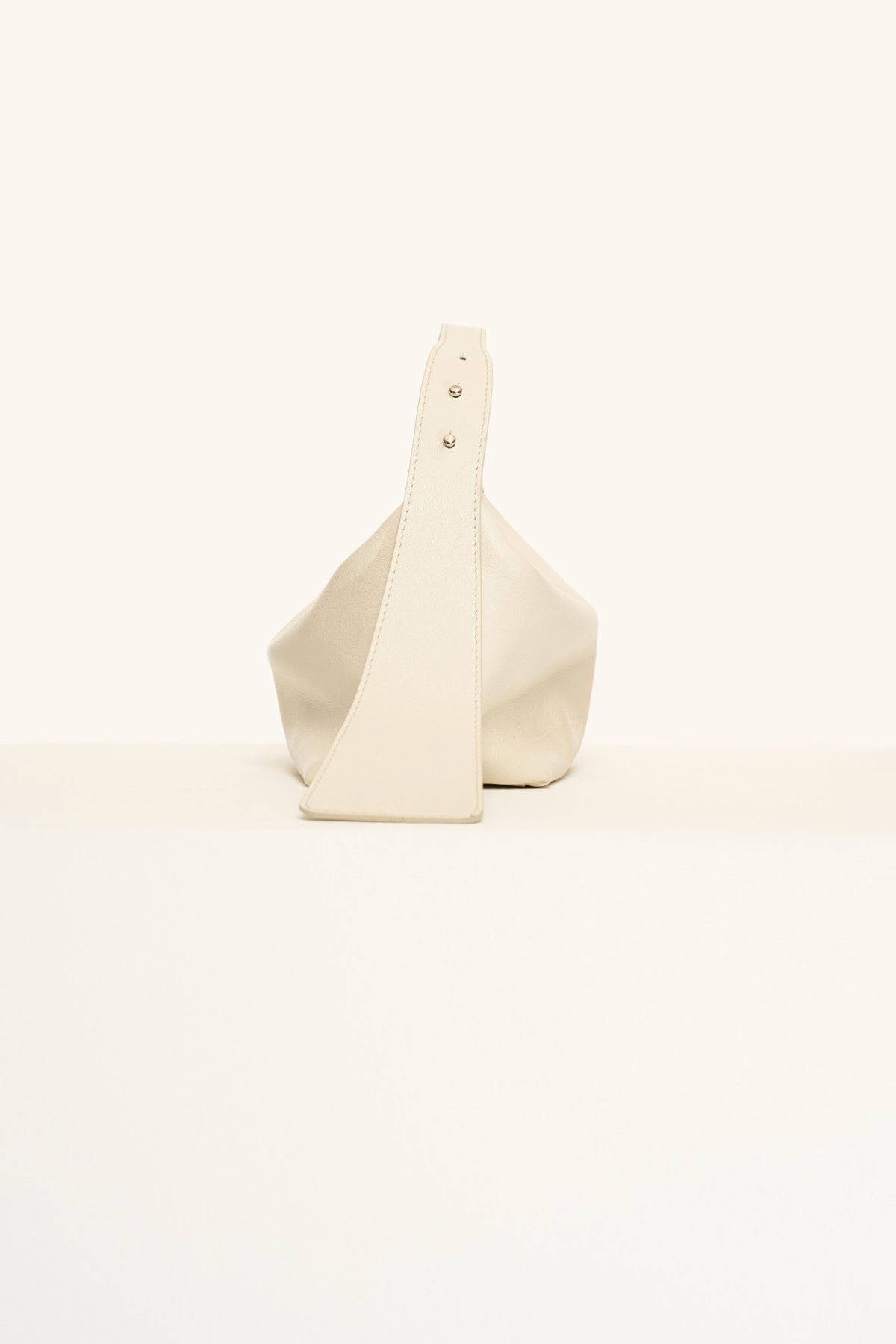 7505 – Soft Hobo Handbag with Wide Strap