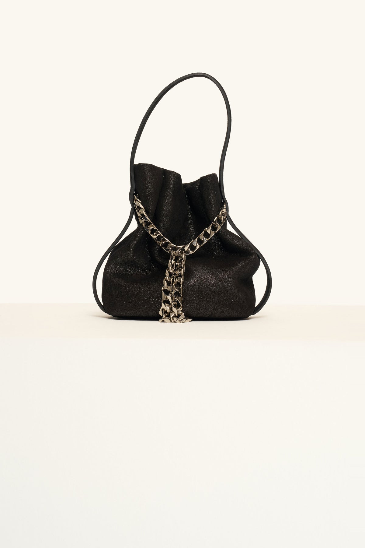 7509 – Ruched Chain-Detail Handbag