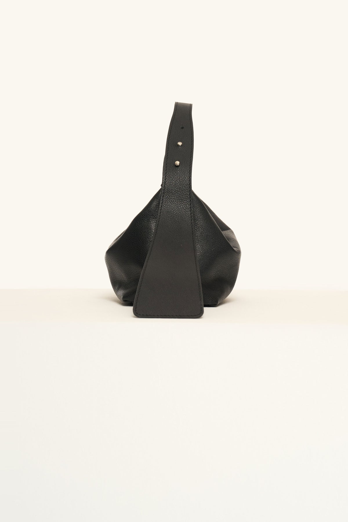 7505 – Soft Hobo Handbag with Wide Strap
