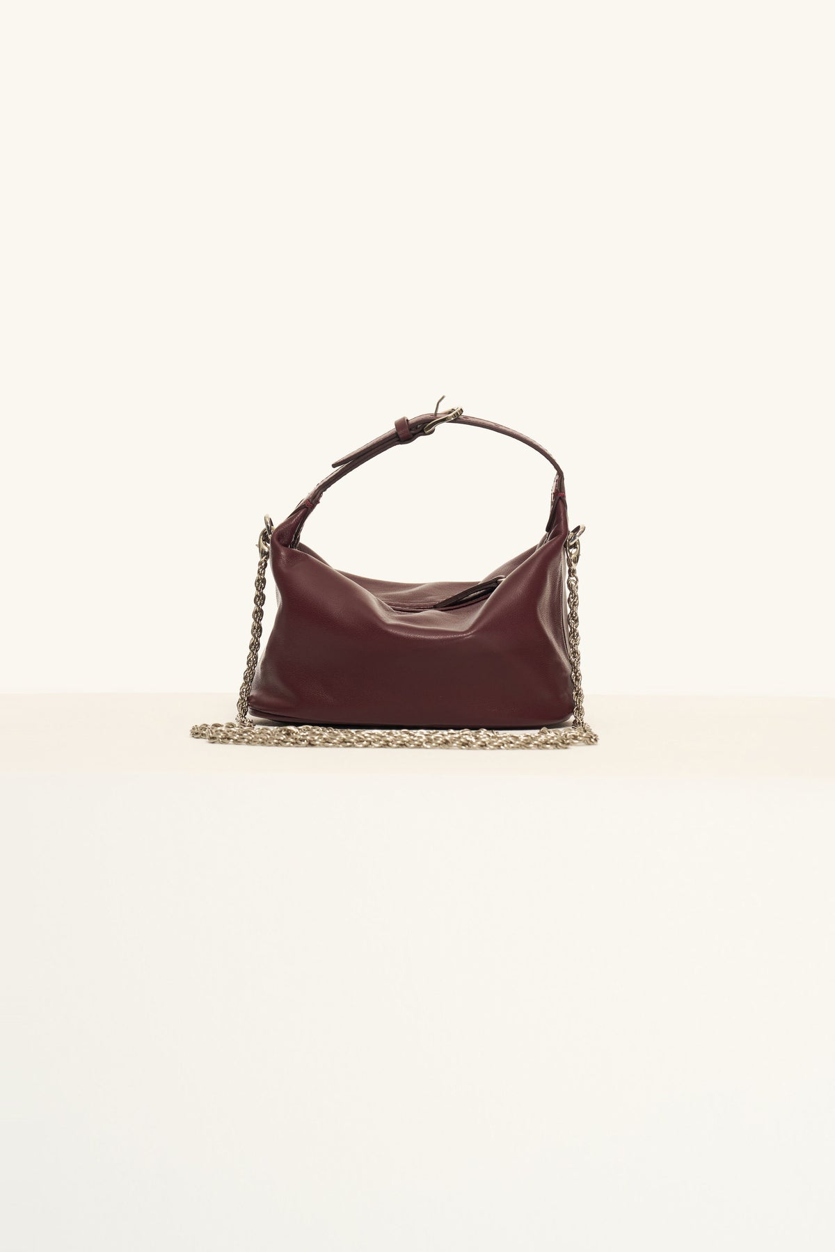 7506 – Slouchy Handbag with Chain Strap