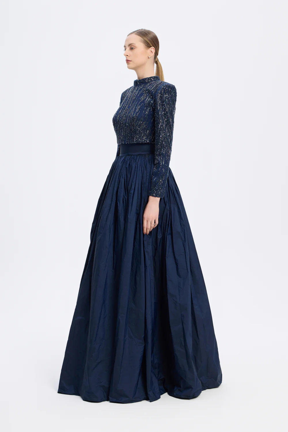 UZUN KOLLU TAŞLI ÇEKET &amp; TAFTA ETEK TAKIM - 9064C