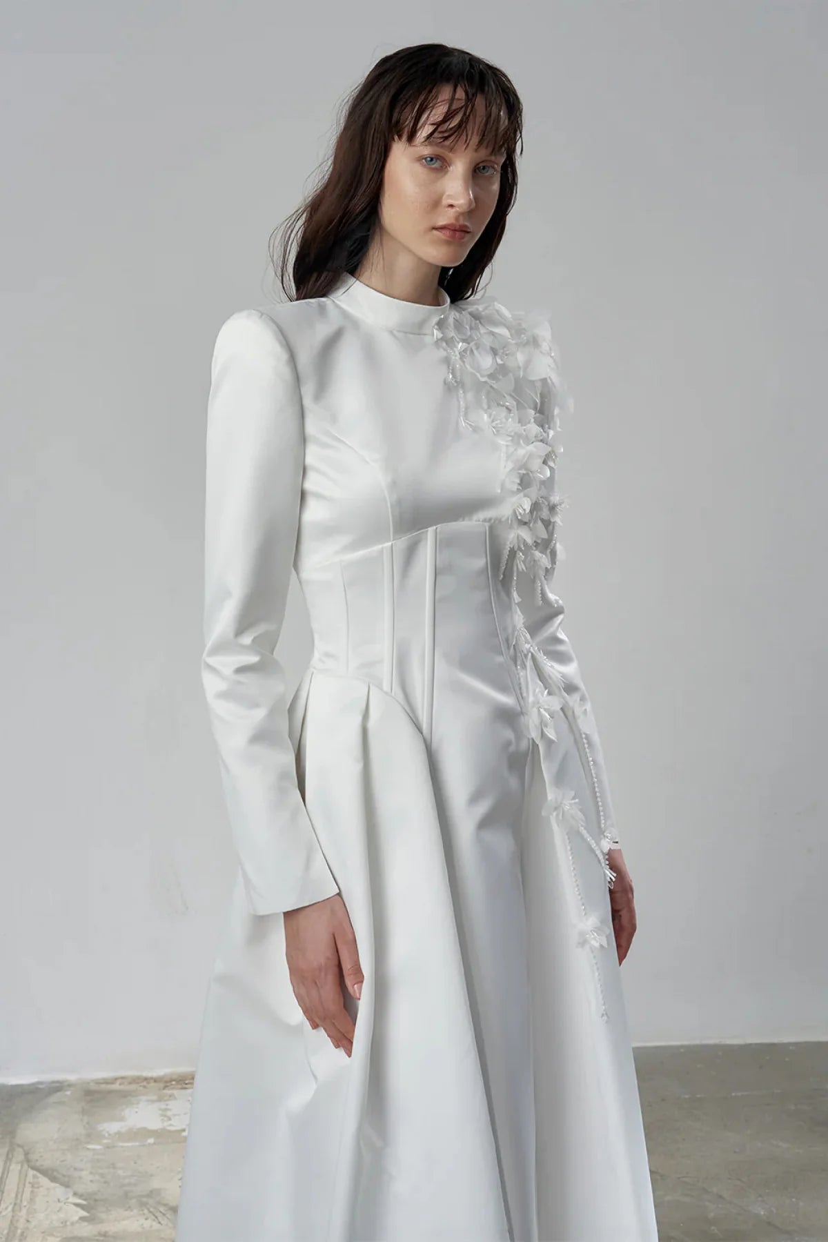 ÜÇ BOYUTLU ÇİÇEKLİ KORSAJLI UZUN ABİYE ELBİSE 2299