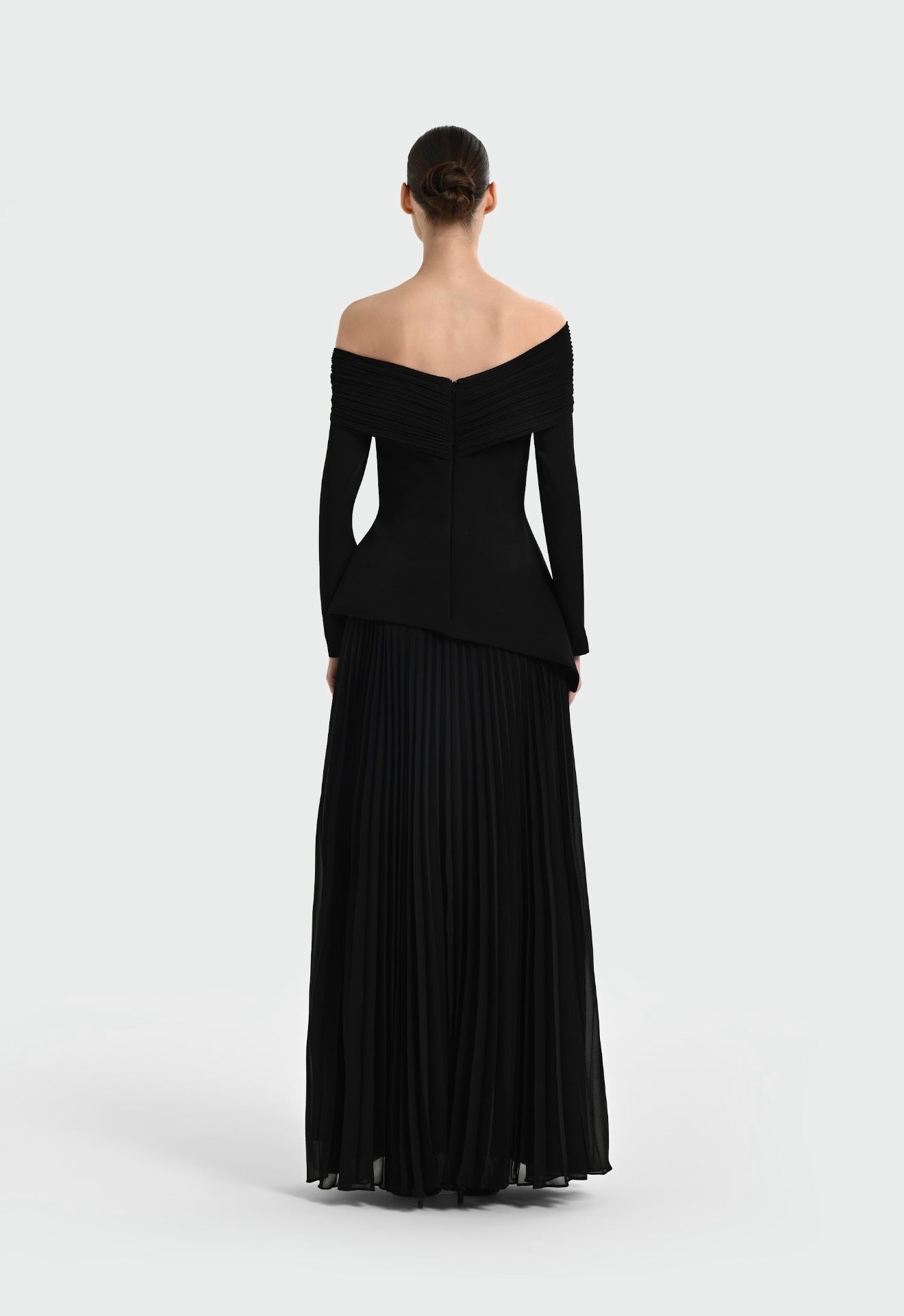 Off-Shoulder Pleated Maxi Dress 1308