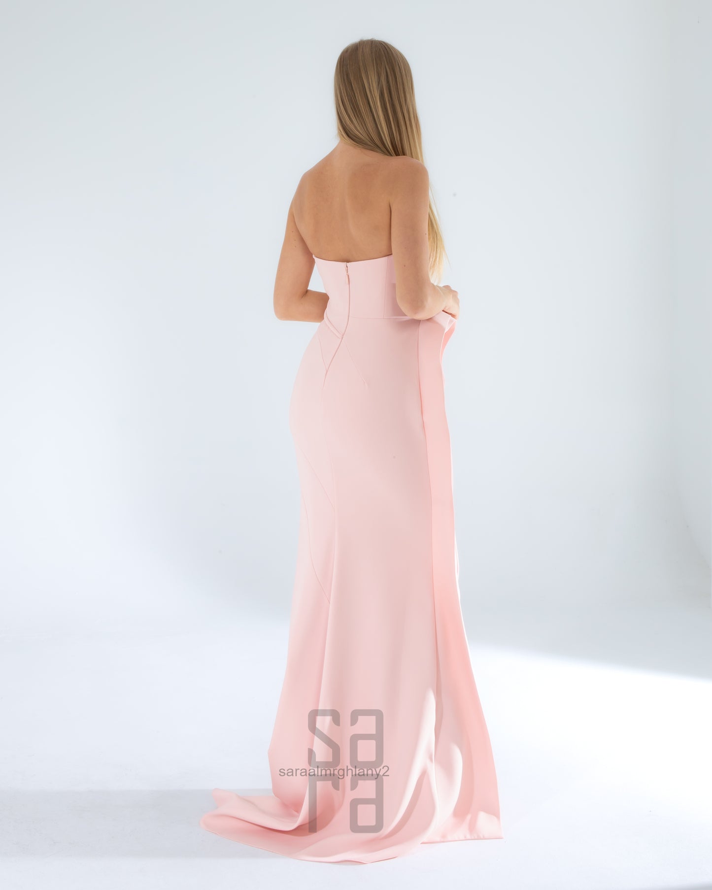 Asimetrik Kesim Drapeli Straplez Uzun Abiye 2223