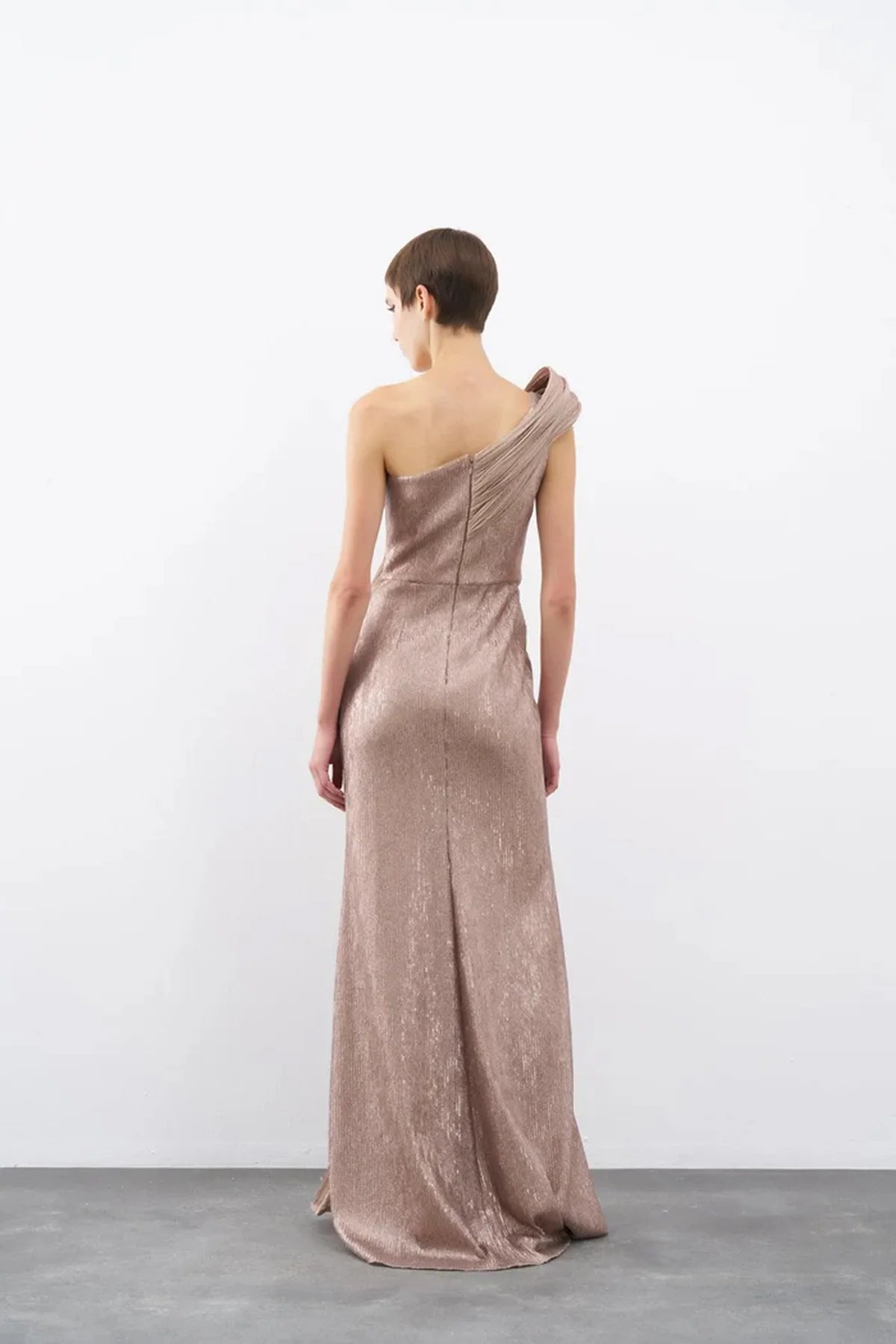 TEK OMUZ PAYETLİ ORGANZE DETAYLI UZUN ABİYE ELBİSE 2031