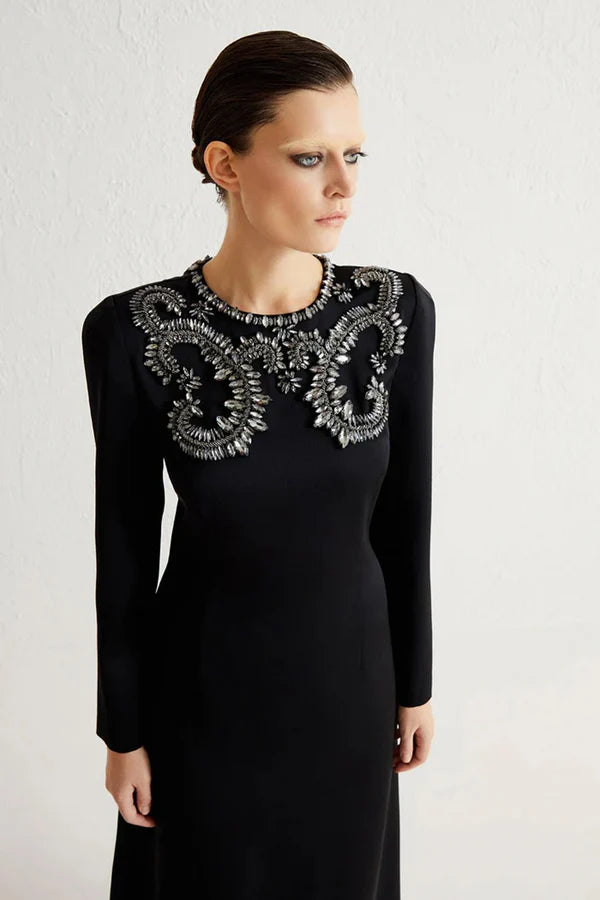 SATEN KASNAK İŞLEME UZUN ELBİSE