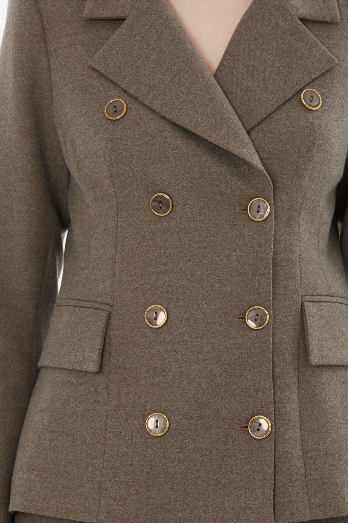 Kruvaze Kapamalı Ceket Ve Pantolonlu Takım